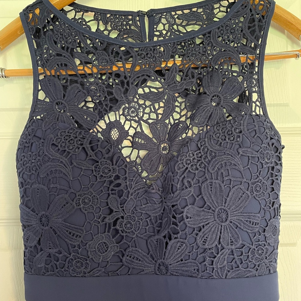 Lulu’s navy blue maxi dress